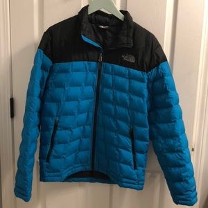 Men’s Northface puffer jacket from fall 2016